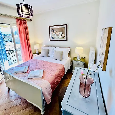 Elli & Klairi * Corfu (city)