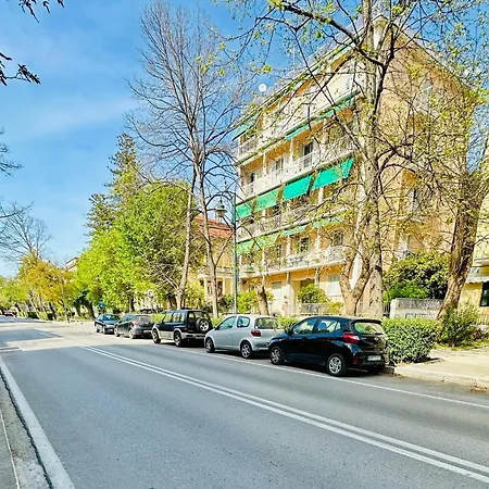 公寓 Elli & Klairi Corfu (city)