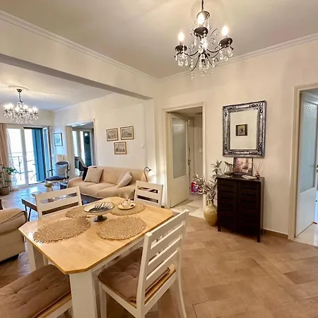 Elli & Klairi Apartment