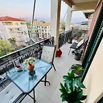 Elli & Klairi Appartement *